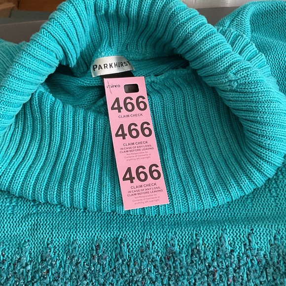 P466. Vintage Parkhurst Teal to Light Blue Ombre Cowl Neck Sweater - Picture 4 of 4